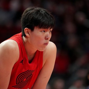天天盈球下载-解说：希望杨瀚森NBA/G联赛来回跑别觉得累 很多人都没这累的机会